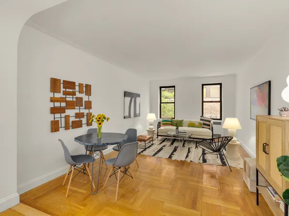 225 West 25th Street 3C image 1 of 5