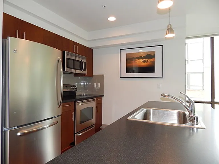 4547 8th Ave NE #207 — Photo 9