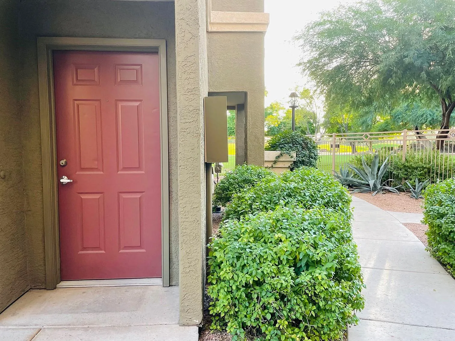 2 bed, 1234 sqft, $2,100 — Photo 2