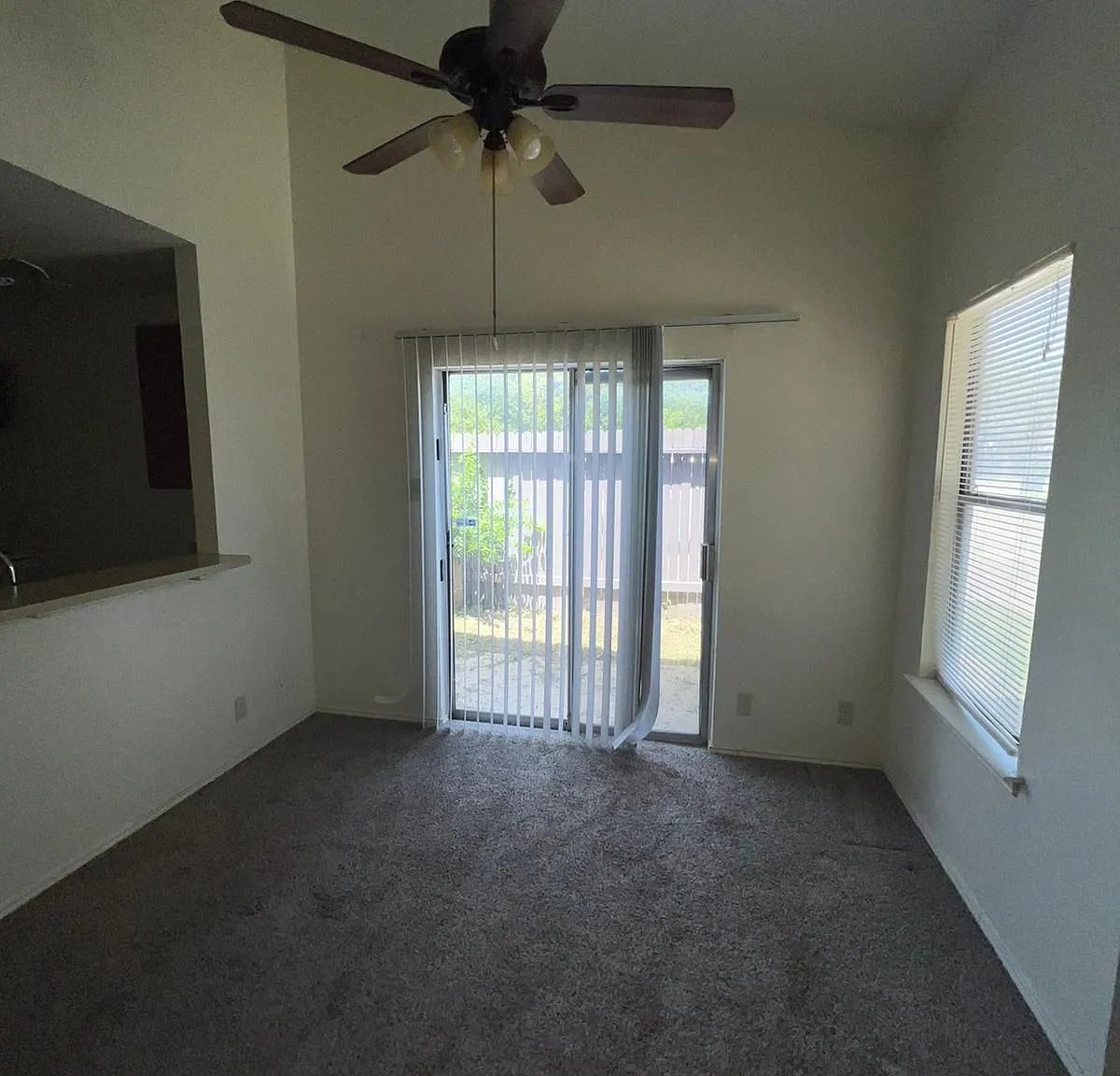 10641 Starcrest Dr — Photo 2