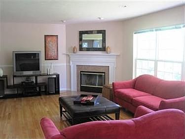 4th image of 24762 Rushmore Dr