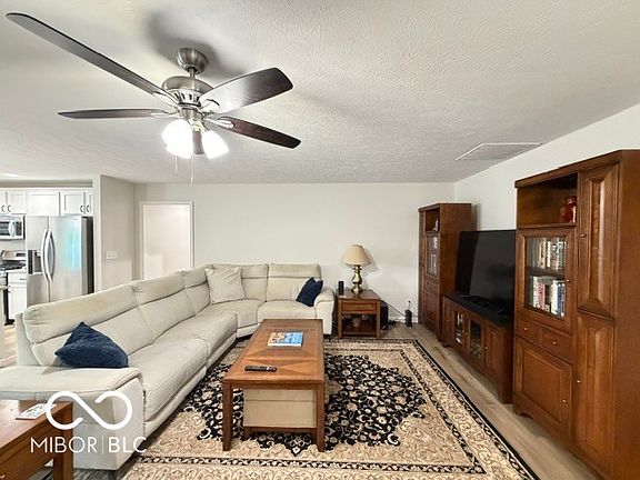 3rd image of 509 Fancy St