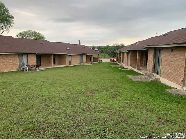 1st image of 4545 Hoeneke Dr #301