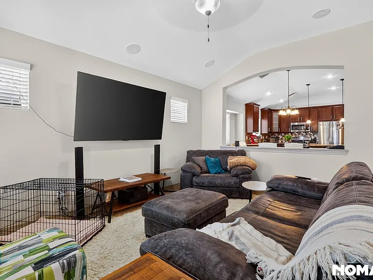 12485 Chamberlain Dr — Photo 6