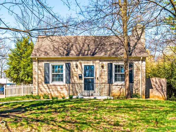 1902 Kessler Boulevard East Dr, Indianapolis, IN 46220