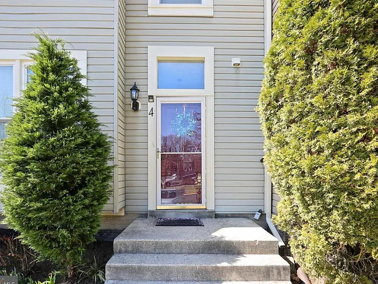 4 Scarlet Sage Ct — Photo 2