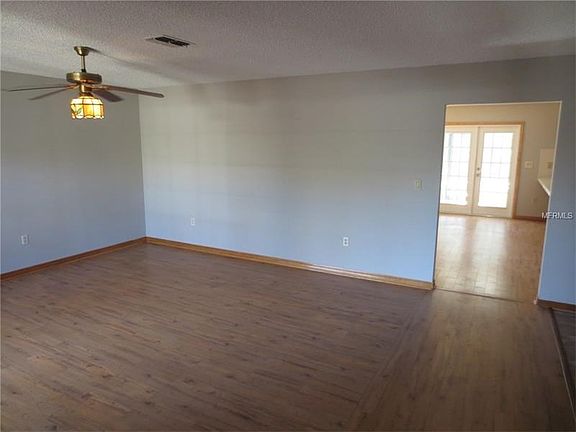 4th image of 34160 Bernie St