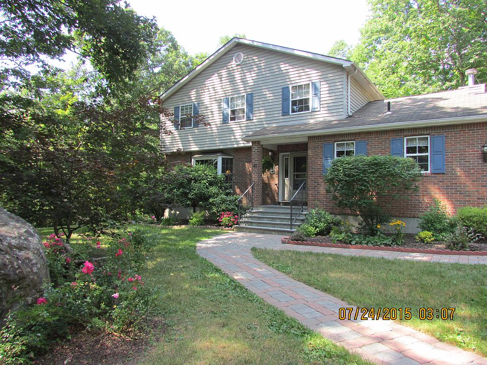 1st image of 41 Timber Ridge Rd
