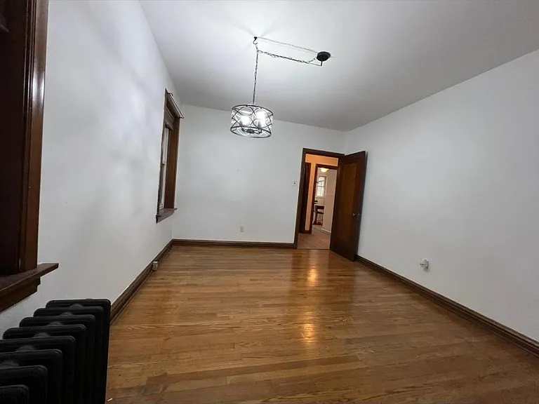 4945 Devonshire Ave #2 — Photo 4