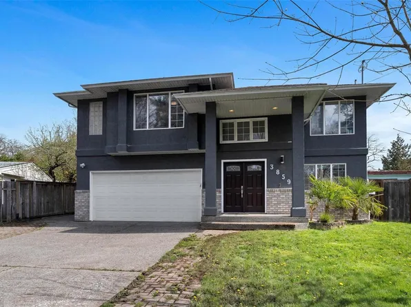 3859 Epsom Dr, Saanich, BC V8P 3S8