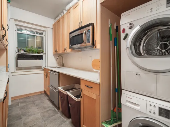 140 Cabrini Boulevard image 19 of 21