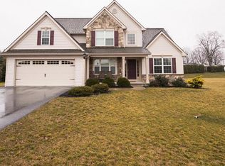 608 Melissa Ln, Mount Joy, PA 17552