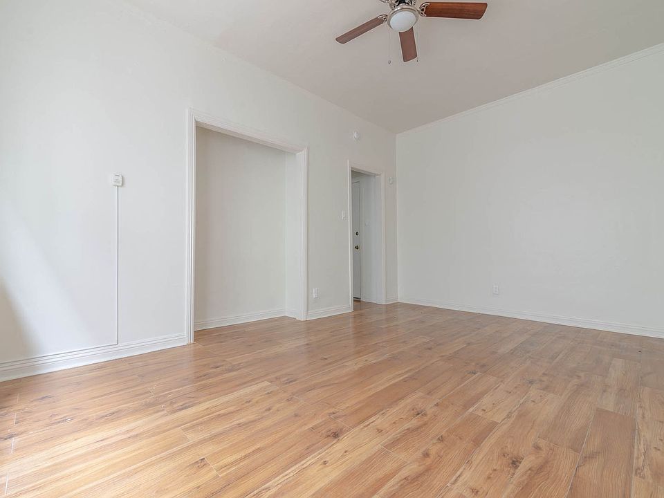 1st image of 420 N Coronado St APT 211