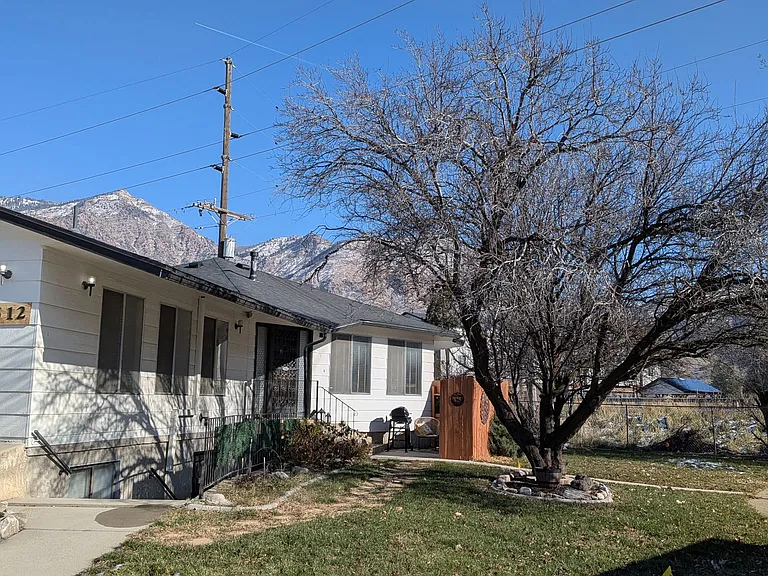 1612 Farr Dr #B — Photo 24