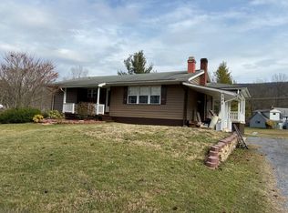 305 Shaw Rd, Hollidaysburg, PA 16648