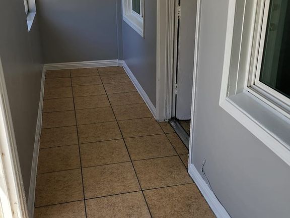 Middle Corridor - Covered Patio