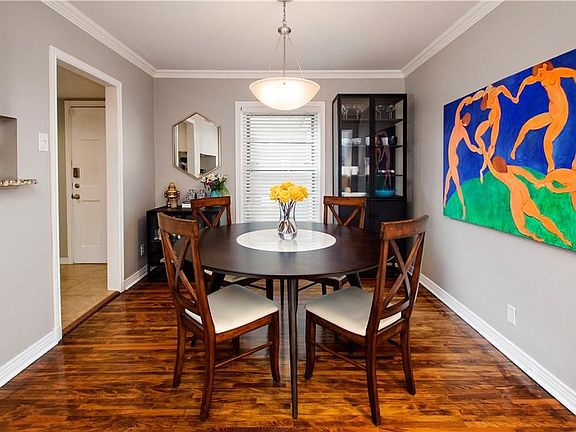 2nd image of 6425 Oriole Dr #6425