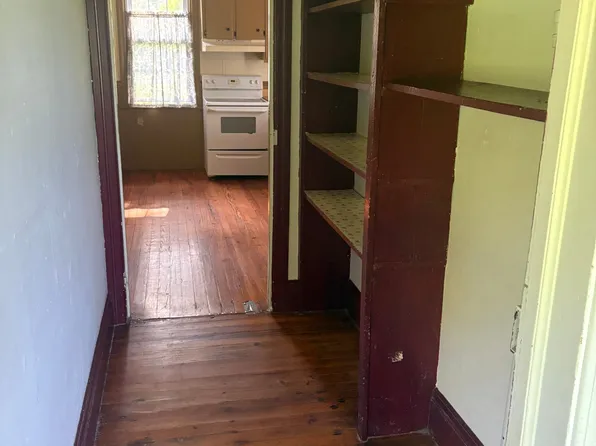 403 Old Ferry Rd, Millerstown, PA 17062