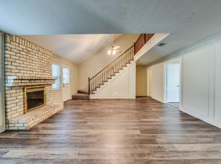 5518 Spanish Oak Dr, Houston, TX 77066