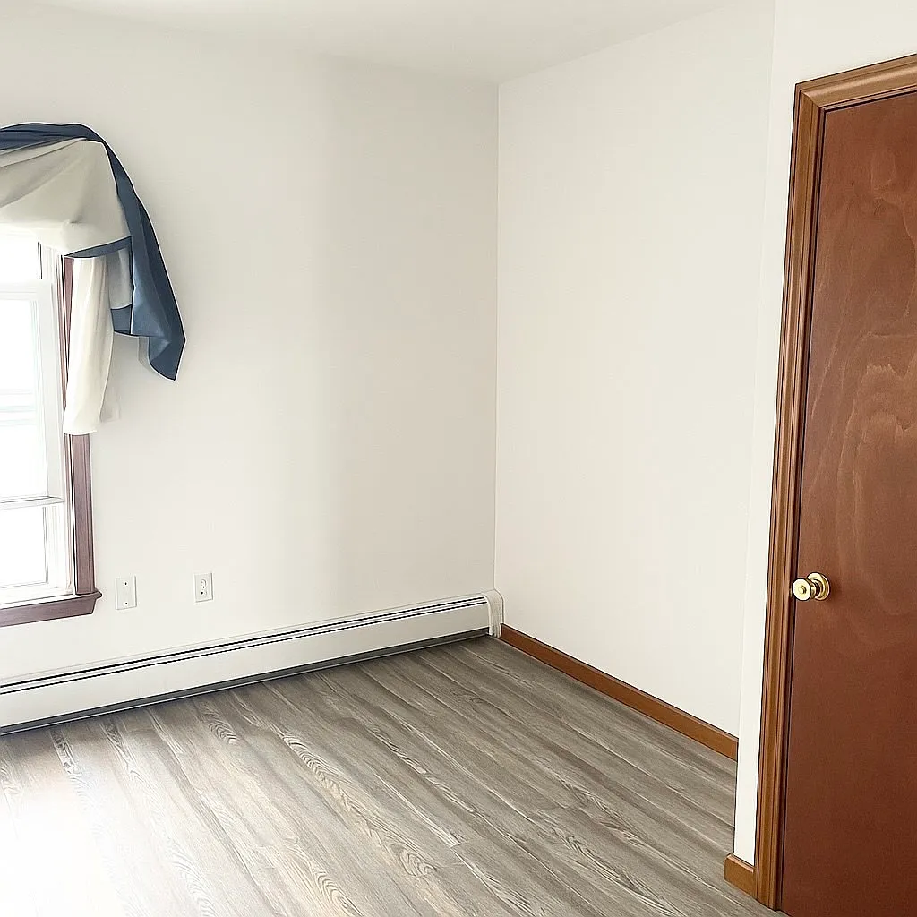 2 bed, 1.0 bath, 1100 sqft, $1,900 — Photo 4