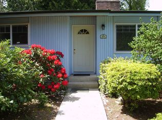 9626 Laurel Ln, Edmonds, WA 98020