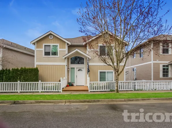 2514 Chateau Dr, Puyallup, WA 98373