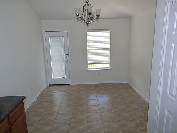 4th image of 501 E Orion Dr