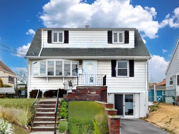 22 Scher Pl, Passaic City, NJ 07055