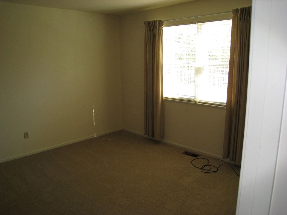 COURTYARD SQUARE 1151 NW Washington Blvd Hamilton OH Zillow