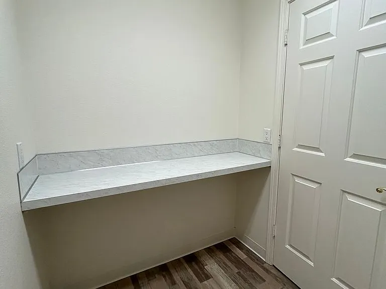411 N Edgewood Ln — Photo 21