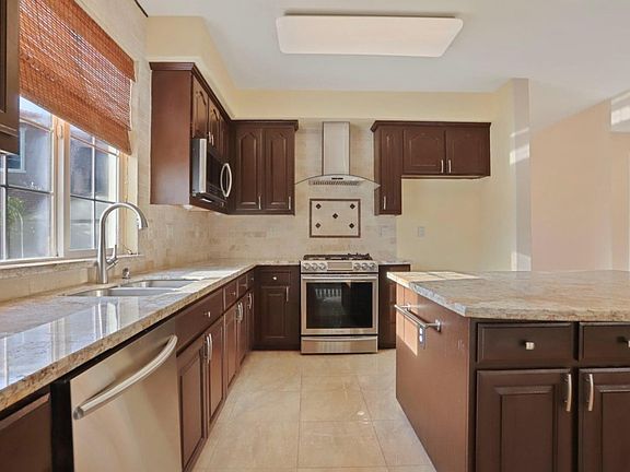 5th image of 2256 Betty Mae Ct