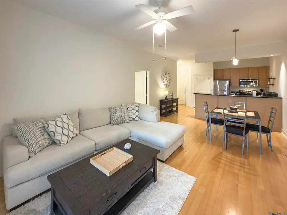 7707 Bluebonnet Blvd #408