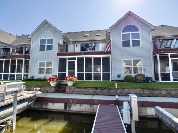 7415 Port Royale Ave Unit 3B, Russells Pt, OH 43348