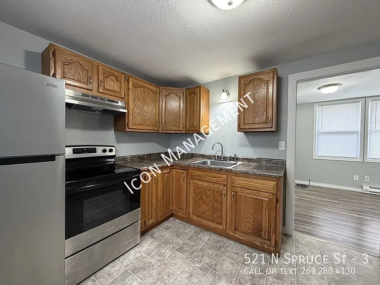 521 N Spruce St #3 — Photo 6