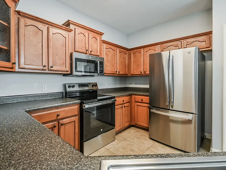 305 Garden Springs Dr — Photo 9