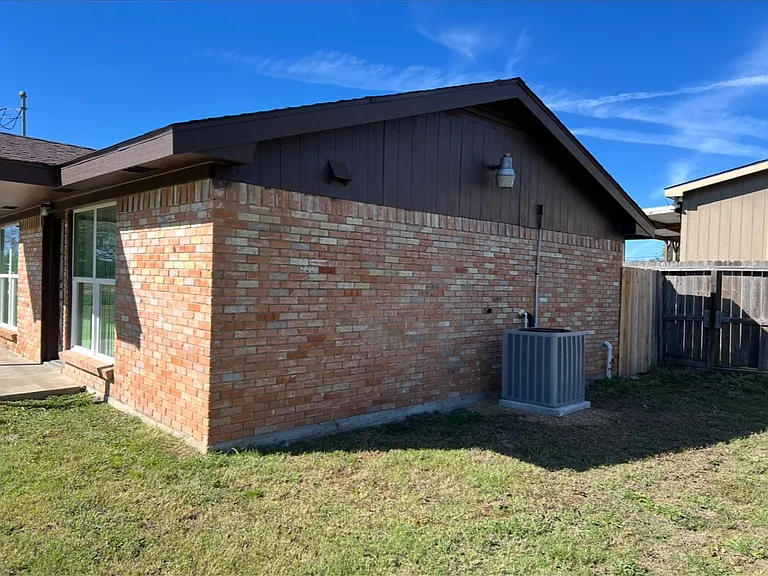 720 Osr Hwy — Photo 2