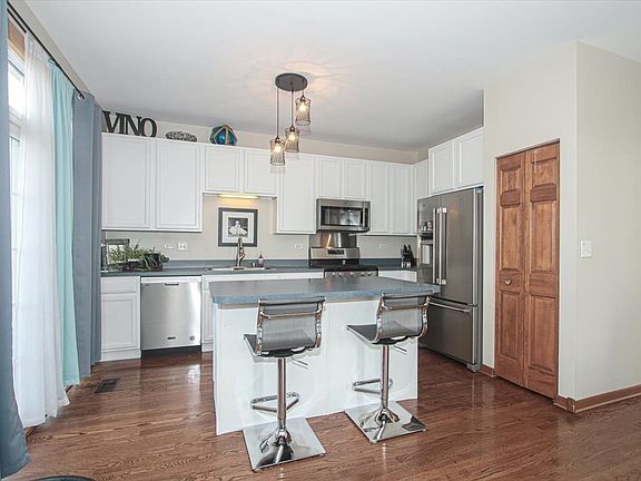3rd image of 2930 Glacier Way Unit F
