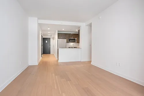 21 W End Ave Photo 1