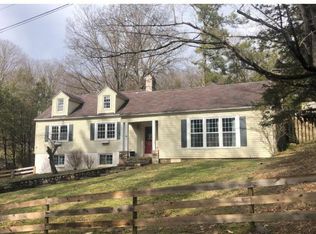 1105 S Groveland Dr, Bluefield, WV 24701