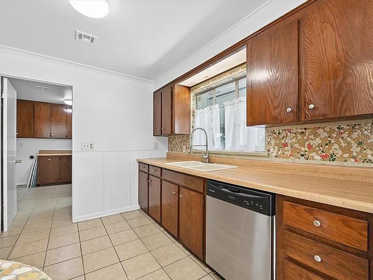 3141 S Toledo Ave — Photo 16