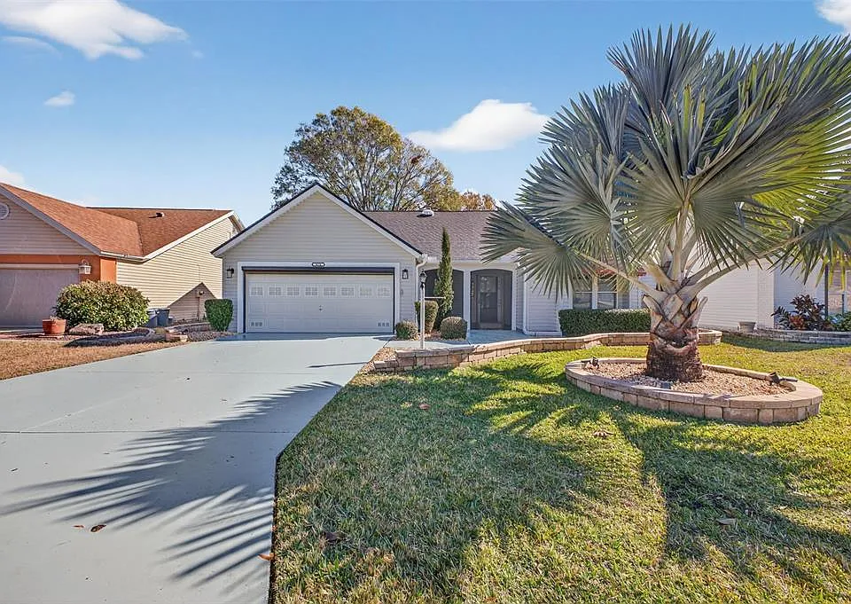 411 Del Mar Dr