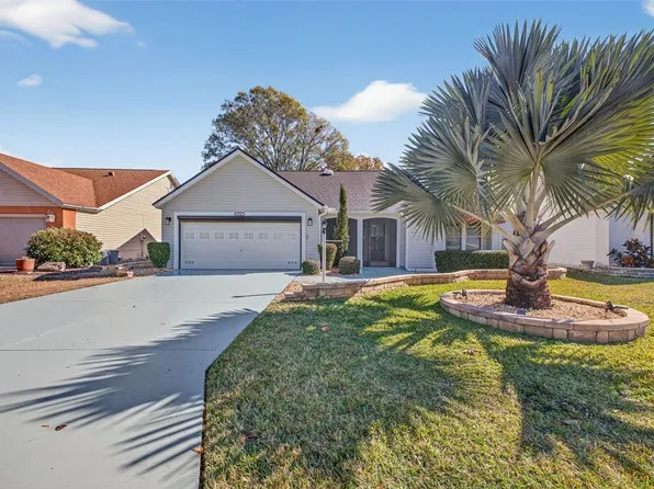 411 Del Mar Dr, Lady Lake, FL 32159