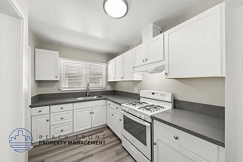 807-811 W. 15th Street Photo 1