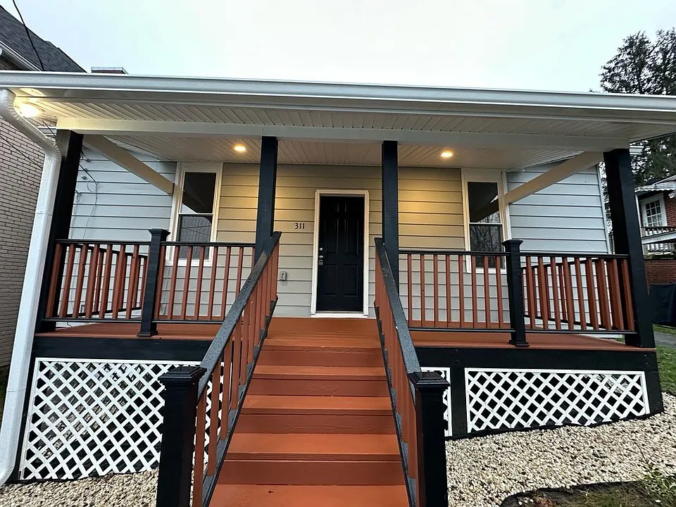 311 Leona Ct