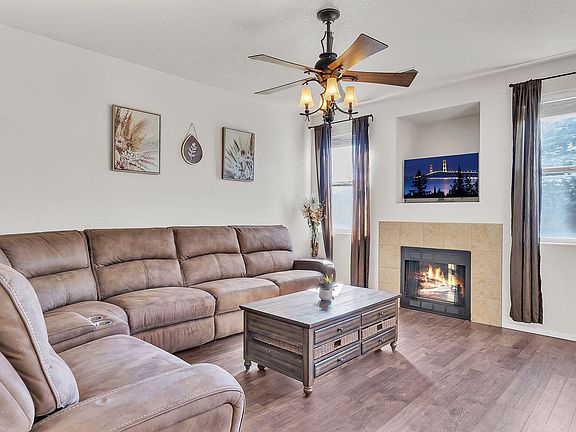 3rd image of 6532 Los Pueblos Pl NW