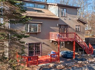 1905 Exeter Ter, East Stroudsburg, PA