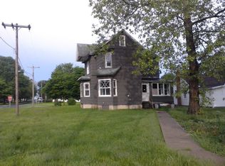 201 S Jackson St, Flanagan, IL