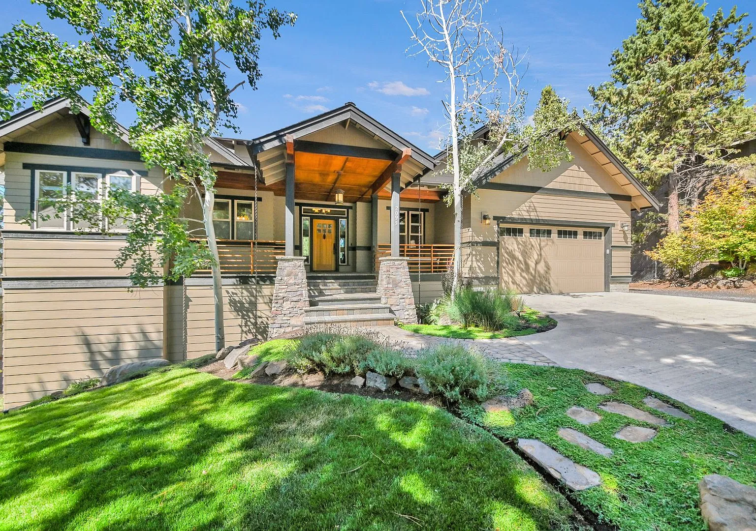 Executive Rental Fully Furnished 3 bedroom 2.5 bath - Office - NW Bend — Photo 1