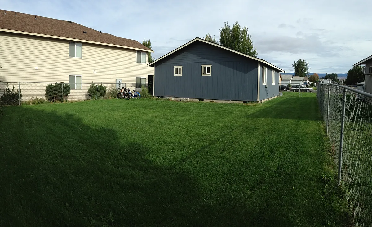 Building Photo - 906 Juniper Ave