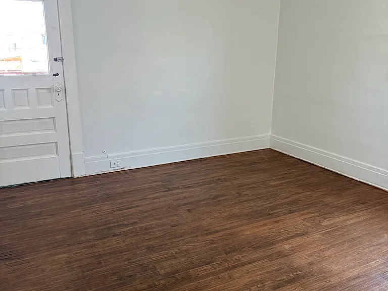 546 Tacoma Ave — Photo 5